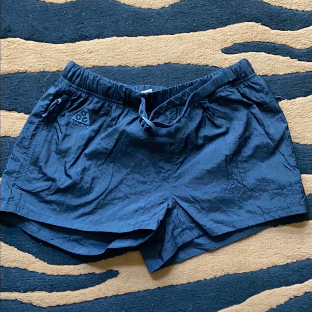 Brand New Nike ACG Women’s Shorts Size Medium